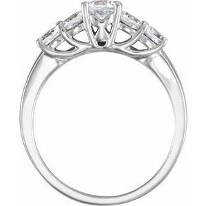 14K White Gold 4.1 mm Round Engagement Ring Mounting